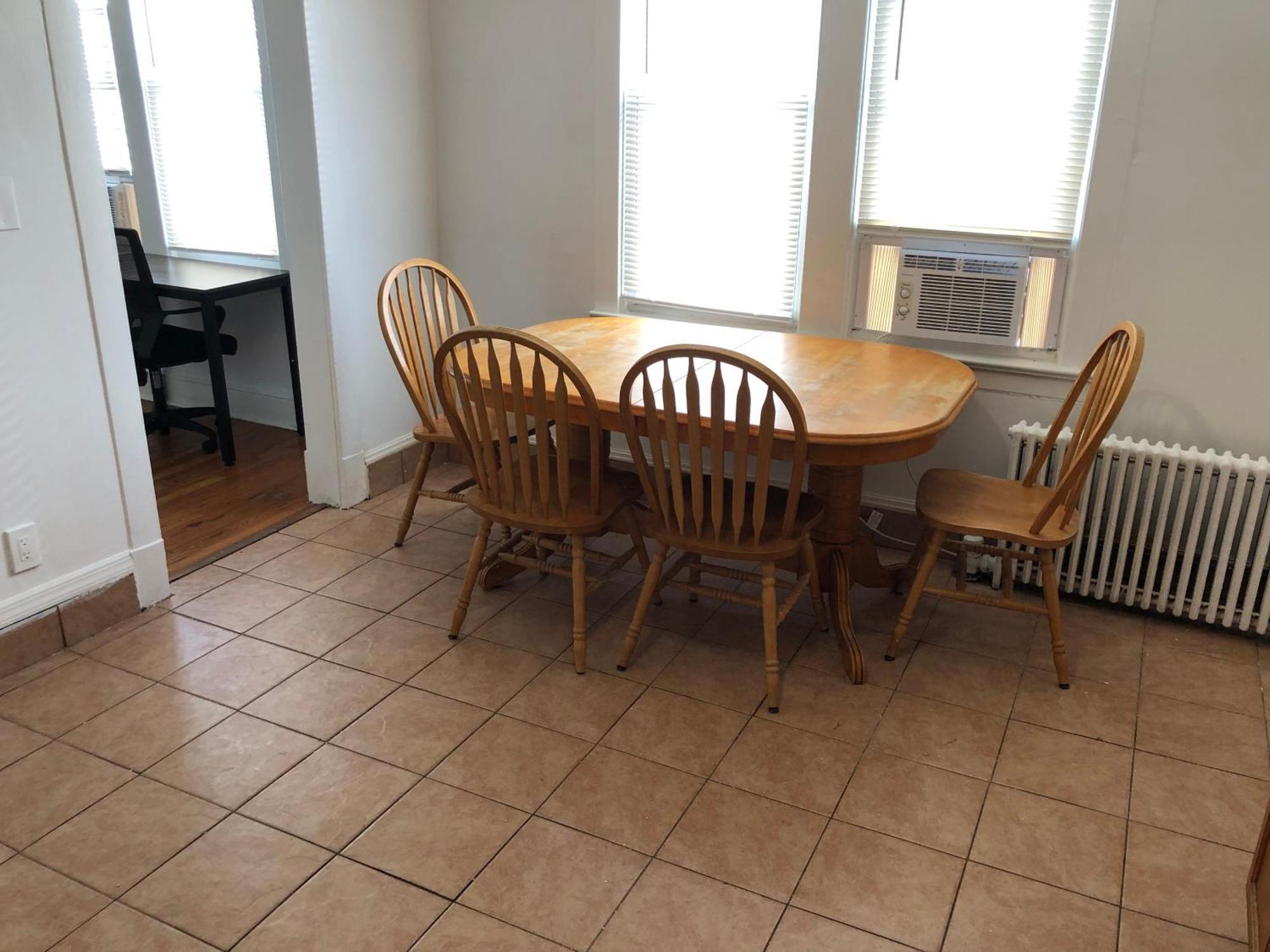 Private 2 Bedroom And 1 Bathroom House In A Quiet Area And Convenient To Nyc Bus And Train Perth Amboy Exterior photo